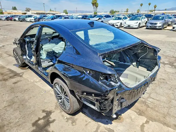 58ADA1C19SU075160 2025 LEXUS ES - Image 2