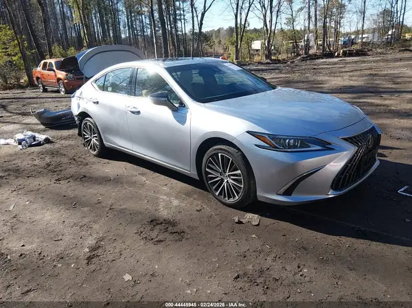58ADA1C19SU075501 2025 LEXUS ES - Image 1