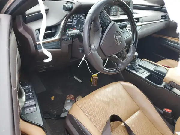 58ADA1C1XMU001068 2021 LEXUS ES - Image 8