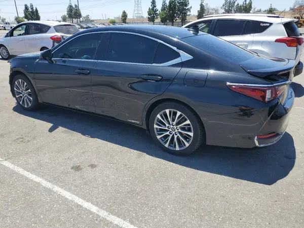 58ADA1C1XMU001572 2021 LEXUS ES - Image 2