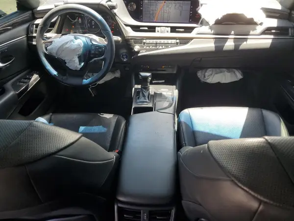 58ADA1C1XMU001572 2021 LEXUS ES - Image 8