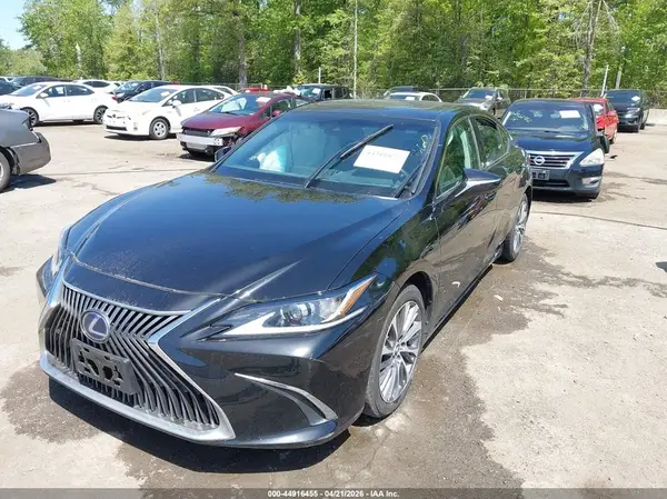 58ADA1C1XMU005671 2021 LEXUS ES - Image 2