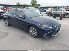 58ADA1C1XMU005718 2021 LEXUS ES