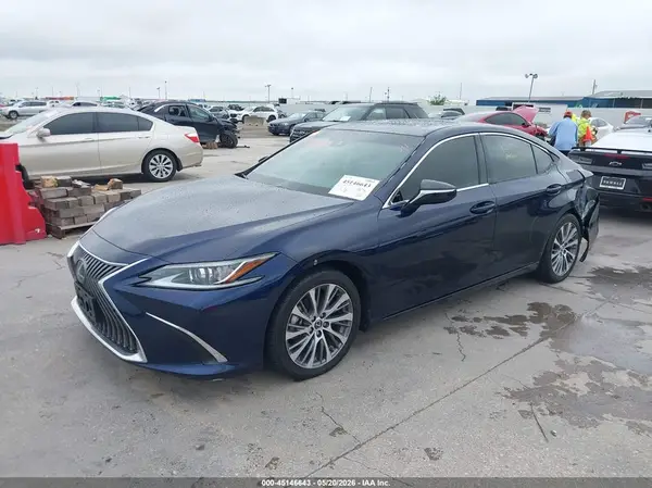 58ADA1C1XMU005718 2021 LEXUS ES - Image 2