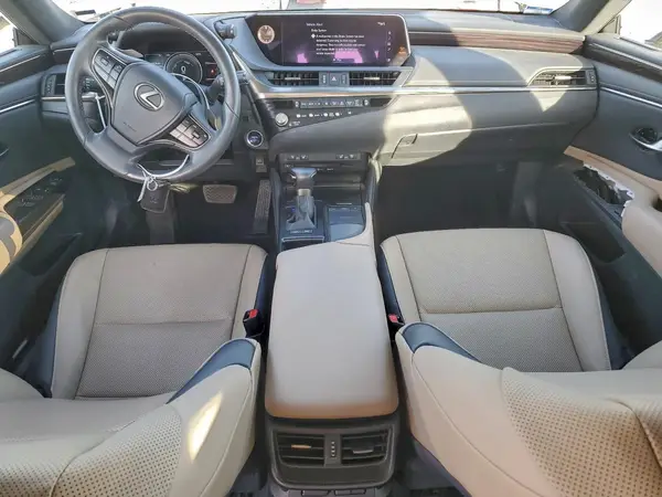 58ADA1C1XMU006528 2021 LEXUS ES - Image 8
