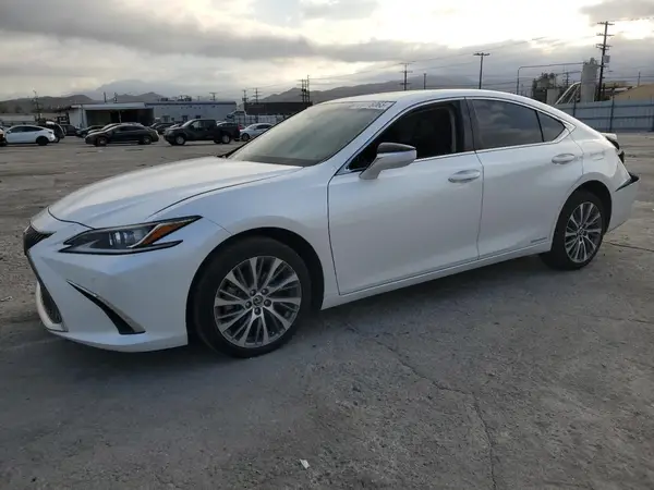 58ADA1C1XMU008392 2021 LEXUS ES - Image 1