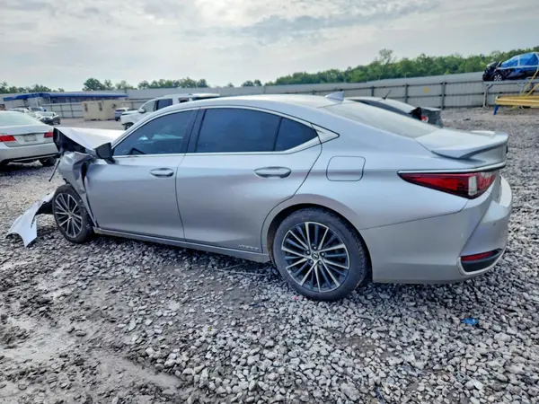 58ADA1C1XNU024156 2022 LEXUS ES - Image 2