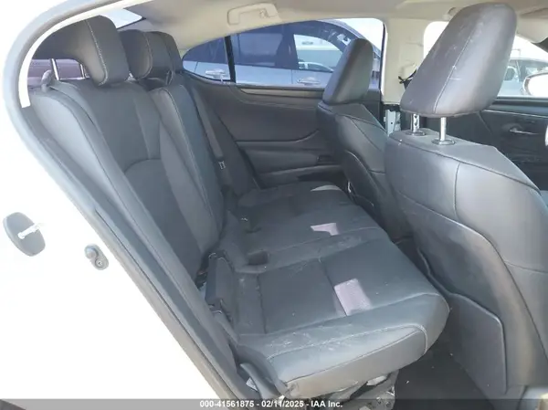 58ADA1C1XPU031157 2023 LEXUS ES - Image 8