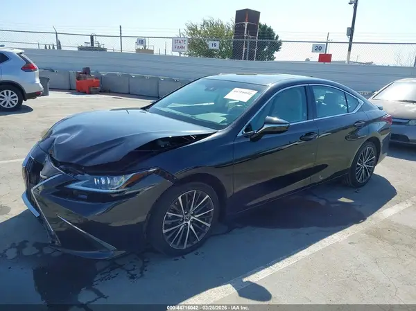 58ADA1C1XPU033443 2023 LEXUS ES - Image 2