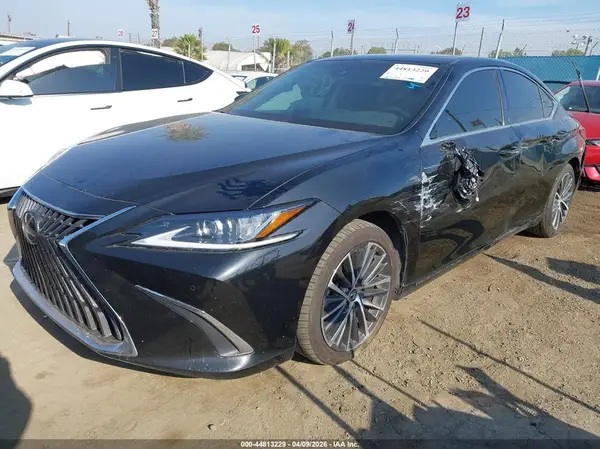 58ADA1C1XPU033930 2023 LEXUS ES - Image 2