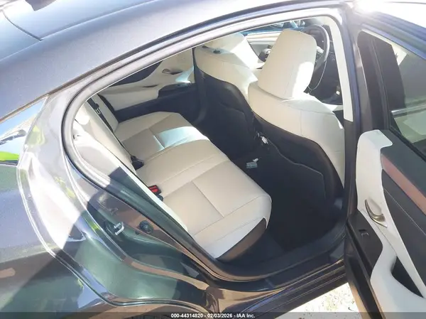58ADA1C1XPU034785 2023 LEXUS ES - Image 8