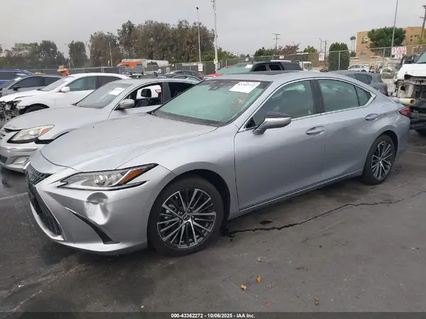 58ADA1C1XPU035662 2023 LEXUS ES - Image 2