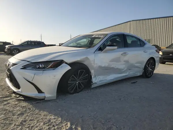 58ADA1C1XRU040721 2024 LEXUS ES - Image 1