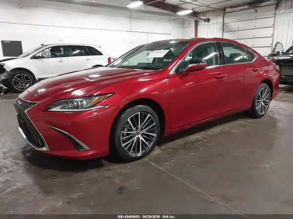 58ADA1C1XRU045269 2024 LEXUS ES - Image 2