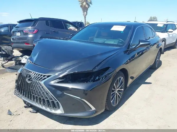 58ADA1C1XRU048883 2024 LEXUS ES - Image 2