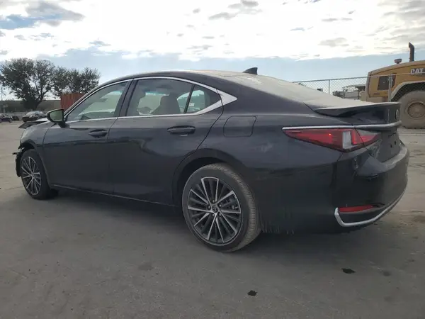 58ADA1C1XRU050097 2024 LEXUS ES - Image 2