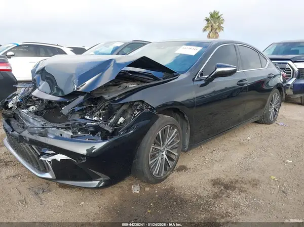 58ADA1C1XRU051251 2024 LEXUS ES - Image 2