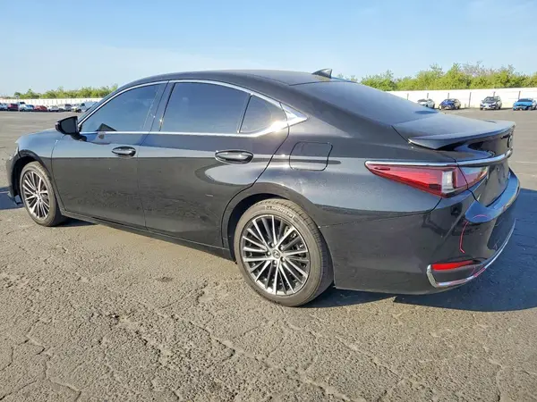 58ADA1C1XRU052481 2024 LEXUS ES - Image 2