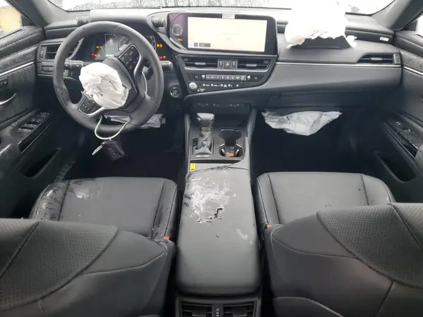58ADA1C1XSU056777 2025 LEXUS ES - Image 8