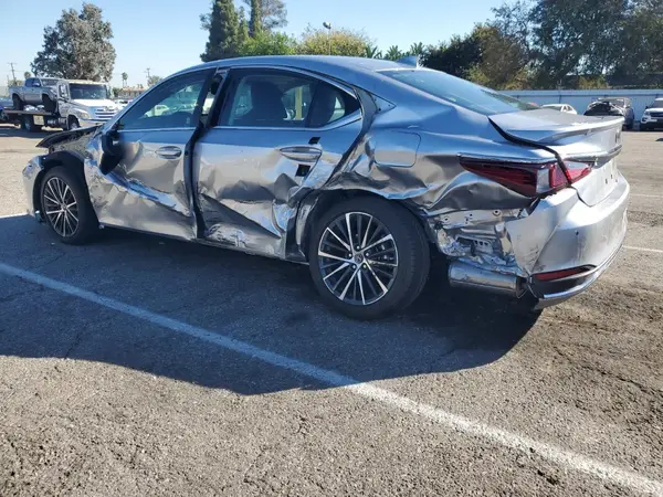 58ADA1C1XSU057525 2025 LEXUS ES - Image 2