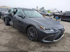 58ADA1C1XSU061221 2025 LEXUS ES