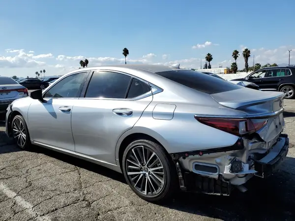 58ADA1C1XSU062028 2025 LEXUS ES - Image 2