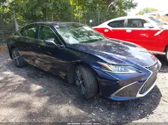 58ADA1C1XSU062031 2025 LEXUS ES