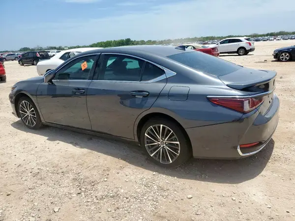 58ADA1C1XSU065009 2025 LEXUS ES - Image 2