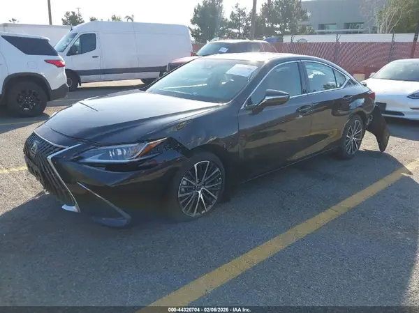 58ADA1C1XSU068654 2025 LEXUS ES - Image 2