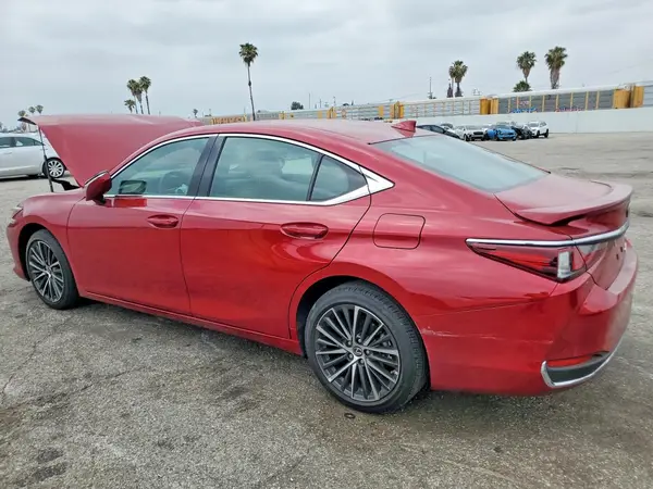 58ADA1C1XSU076270 2025 LEXUS ES - Image 2
