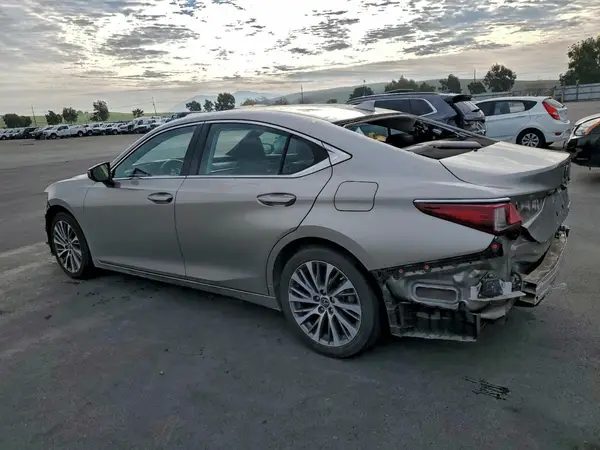 58ADZ1B10LU056122 2020 LEXUS ES - Image 2