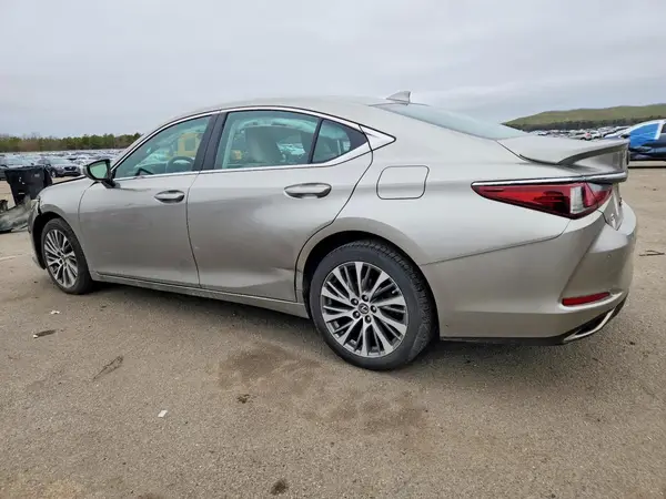 58ADZ1B10LU059456 2020 LEXUS ES - Image 2