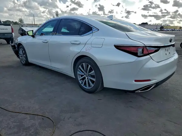 58ADZ1B10LU062986 2020 LEXUS ES - Image 2