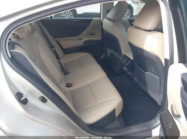 58ADZ1B10LU064303 2020 LEXUS ES - Image 8