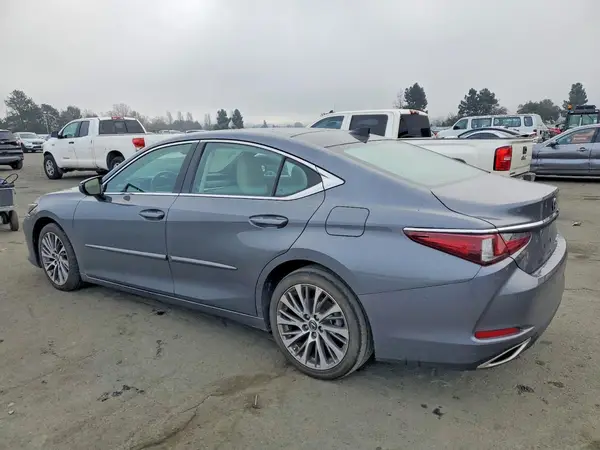 58ADZ1B10LU069968 2020 LEXUS ES - Image 2