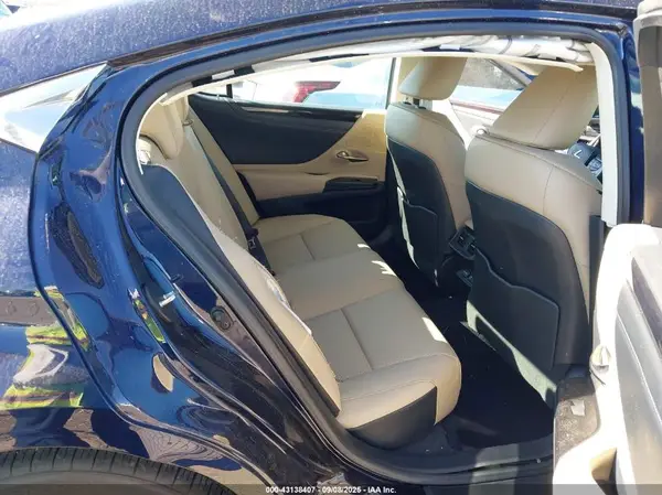 58ADZ1B10LU074779 2020 LEXUS ES - Image 8