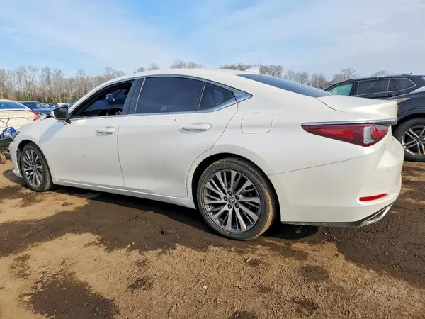 58ADZ1B10LU078038 2020 LEXUS ES - Image 2
