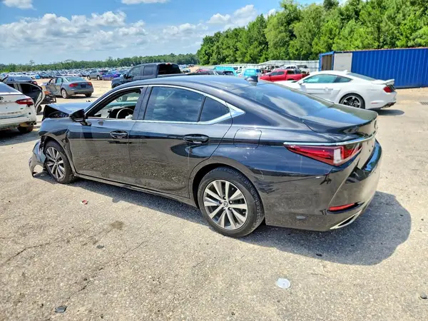 58ADZ1B10LU078136 2020 LEXUS ES - Image 2