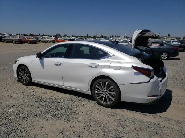 58ADZ1B10MU094371 2021 LEXUS ES - Image 2