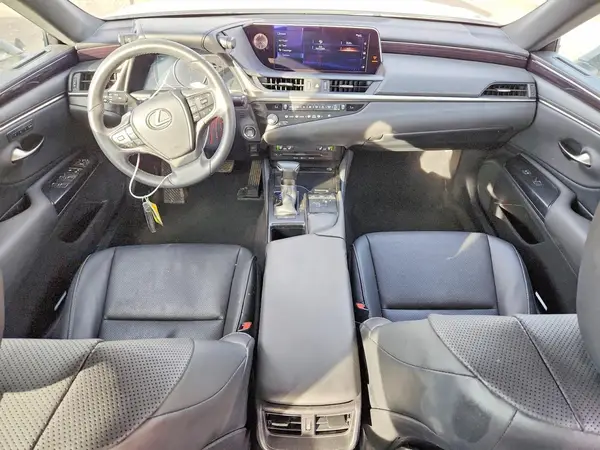 58ADZ1B10MU100816 2021 LEXUS ES - Image 8