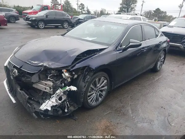 58ADZ1B10MU104283 2021 LEXUS ES - Image 2