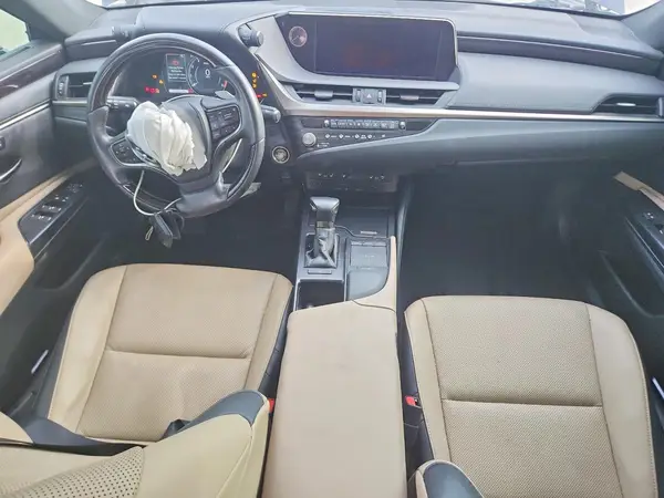 58ADZ1B10MU104364 2021 LEXUS ES - Image 8