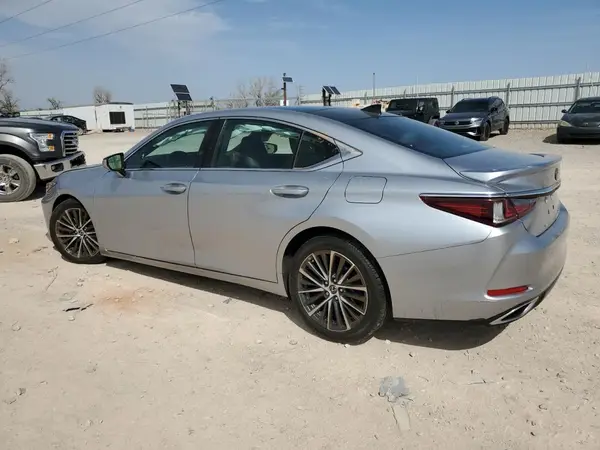 58ADZ1B10NU114653 2022 LEXUS ES - Image 2