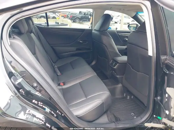 58ADZ1B10NU124891 2022 LEXUS ES - Image 8
