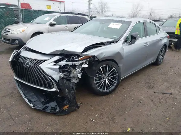 58ADZ1B10PU151785 2023 LEXUS ES - Image 2