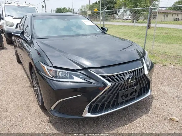 58ADZ1B10RU183154 2024 LEXUS ES - Image 1