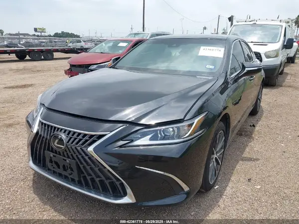58ADZ1B10RU183154 2024 LEXUS ES - Image 2