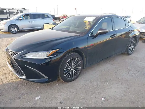 58ADZ1B10SU188926 2025 LEXUS ES - Image 2