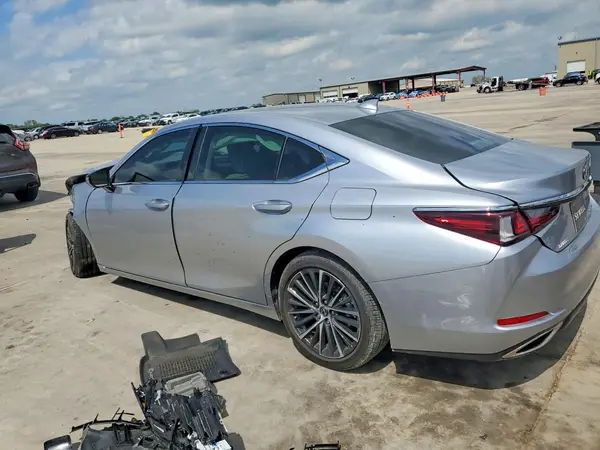 58ADZ1B10SU219818 2025 LEXUS ES - Image 2
