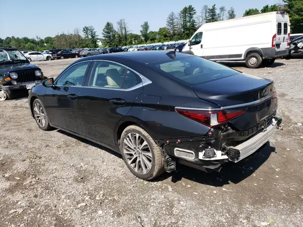 58ADZ1B11LU056453 2020 LEXUS ES - Image 2